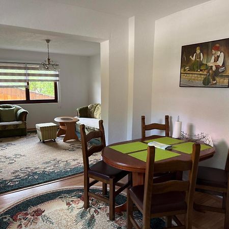 Comfort House Near Pyramides Високо Екстериор снимка